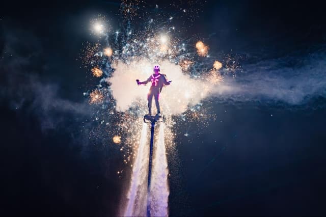 Show “Bản giao hưởng đại dương” bắt đầu lúc mấy giờ?