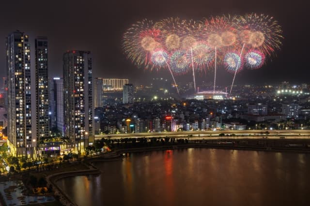 Sun Group tài trợ đại nhạc hội pháo hoa mừng thành công Đại hội Đảng lần thứ XIV