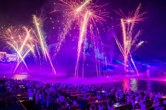 Du lịch Tết Bính Ngọ 2026: Những kỷ lục vô tiền khoáng hậu và những con số ấn tượng