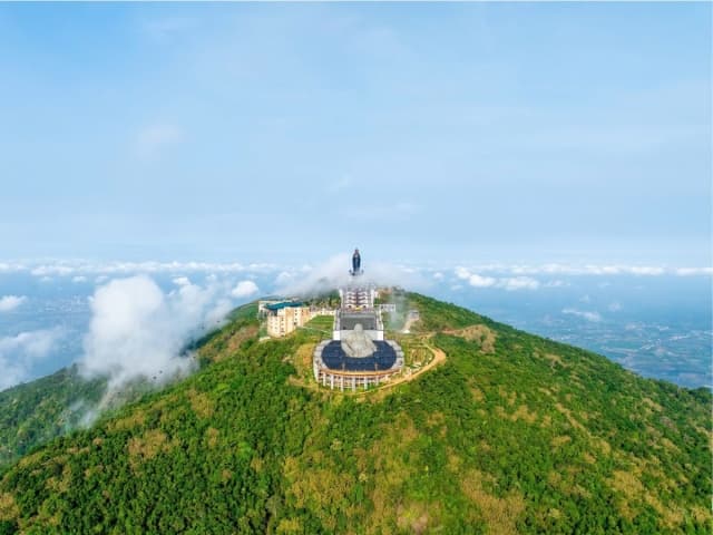 Trải nghiệm du lịch Núi Bà Đen Tây Ninh có gì mới để khám phá?