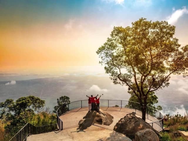 Học sinh, sinh viên được ưu đãi đặc biệt khi trải nghiệm Sun World Ba Den Mountain