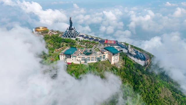 How long does it take to get from Hanoi to Tay Ninh? What is the most convenient way to travel?