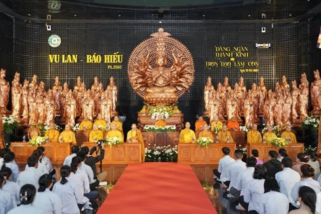 Lịch trình TP.HCM - Tây Ninh lễ Vu Lan trọn vẹn trong 1 ngày