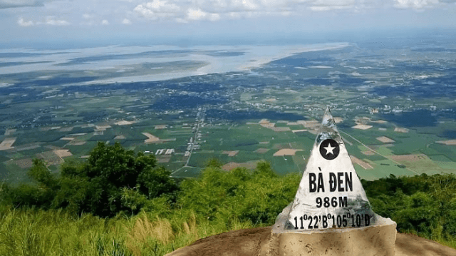 Kinh nghiệm đi cáp treo núi Bà Đen từ A đến Z cho du khách mới