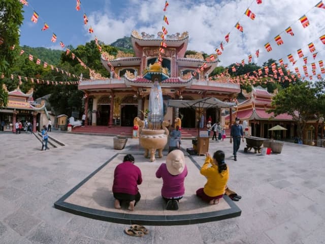 Nên đi núi Bà Đen mấy giờ? Gợi ý thời gian chinh phục núi thiêng