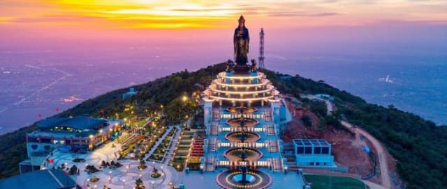 Trọn bộ lịch trình du lịch tâm linh Núi Bà Đen 2026 chi tiết nhất