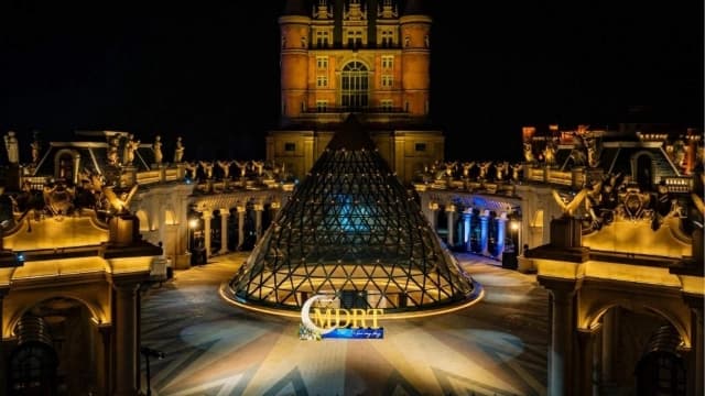 Khám phá Lâu đài Mặt Trăng điểm check-in siêu hot trên đỉnh Bà Nà