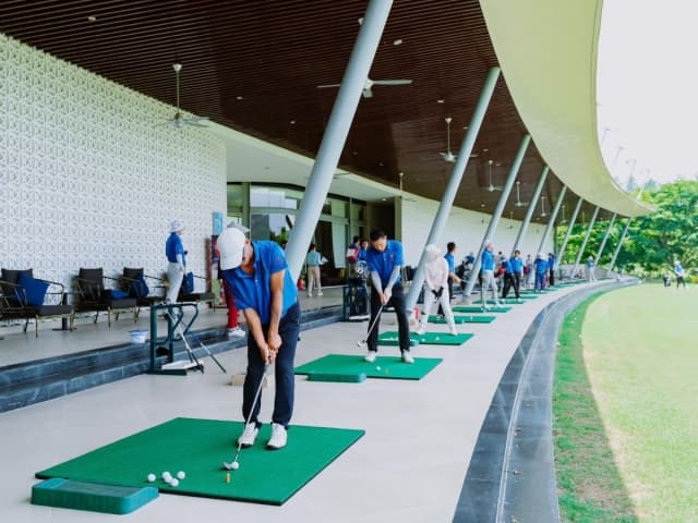 Trọn vẹn trải nghiệm chơi golf tại Ba Na Hills đáng nhớ