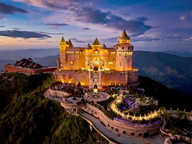 Tấm vé cáp treo Ba Na Hills “quyền năng” như thế nào?