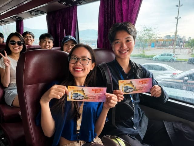 Khách chơi Bà Nà được đi xe bus miễn phí từ Đà Nẵng