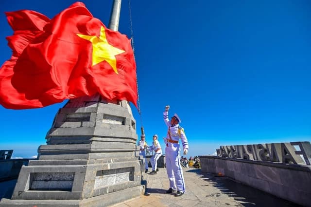 Fansipan và những tháng ngày rực rỡ trong “thập kỷ khai hoa”