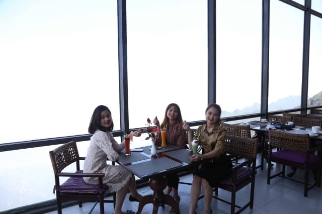 Hoang Lien Hai Cang Café