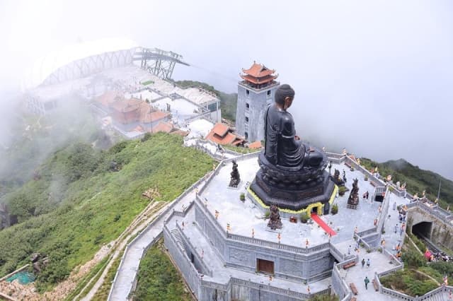 MÙA VU LAN TRÊN ĐỈNH THIÊNG NƠI ĐỊA ĐẦU TỔ QUỐC