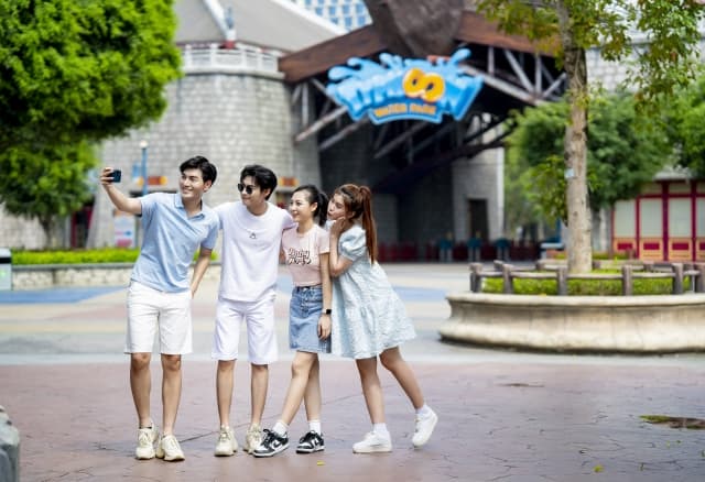 Vui trọn nốt mùa hè: Sun World Ha Long ưu đãi vé công viên nước Lốc Xoáy chỉ 100.000 đồng cho mọi du khách