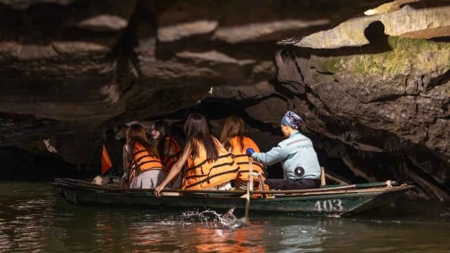Điểm danh các hang động ở Tràng An Ninh Bình đẹp tựa tiên cảnh