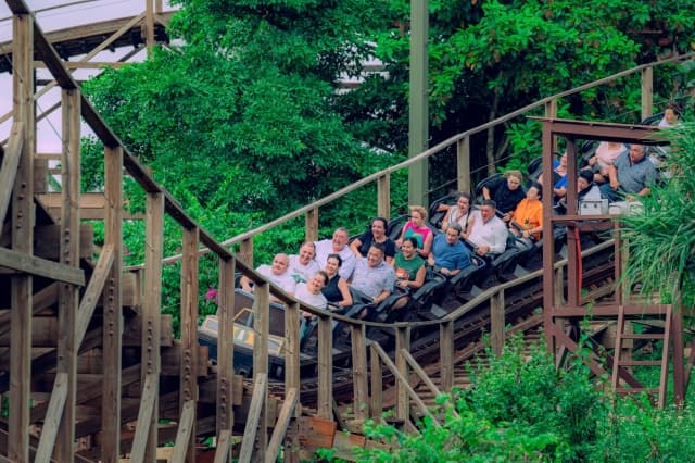 Cập nhật giá vé công viên nước Aquatopia: Bí kíp vui chơi trọn vẹn tại đảo Ngọc