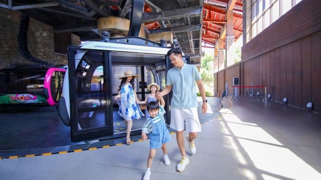 Trải nghiệm cáp treo Hòn Thơm và ngắm trọn vẻ đẹp Nam đảo Phú Quốc