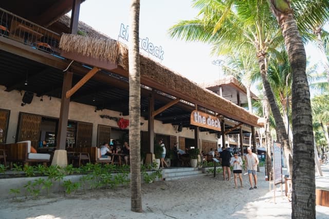 Trich Bazaar - Điểm đến đánh thức mọi giác quan tại Bãi Kem