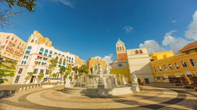Sunset Town buổi sáng có gì thú vị?