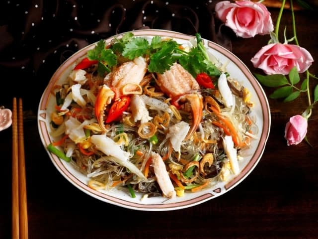 Discover the famous OCOP specialty, Cam Thuy arrowroot noodles, from Thanh Hoa.