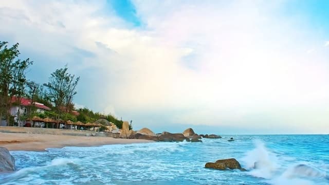 Dua Beach in Vung Tau: A beautiful check-in spot you won't want to leave amidst the blue sea