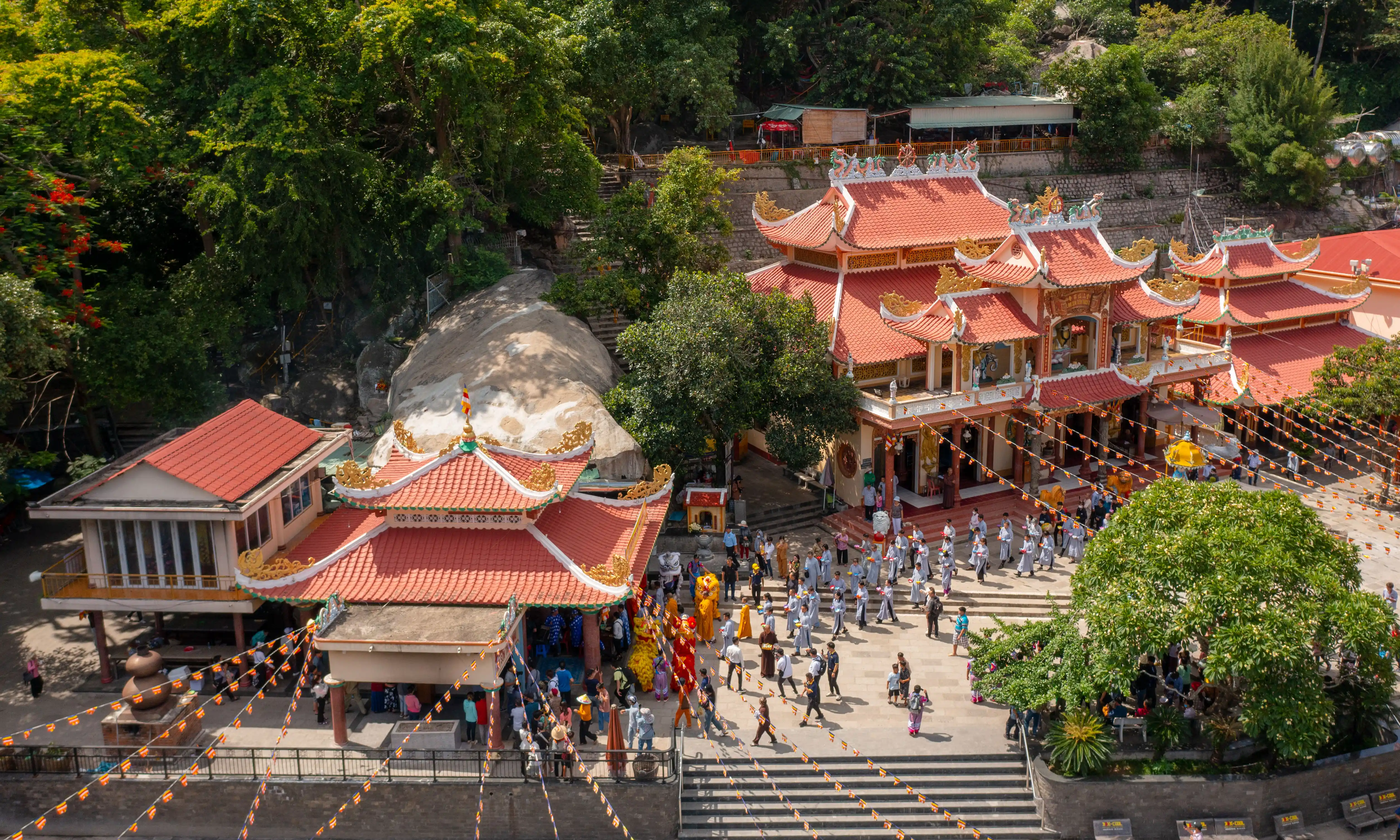 Lễ Vía Bà Linh Sơn Thánh Mẫu