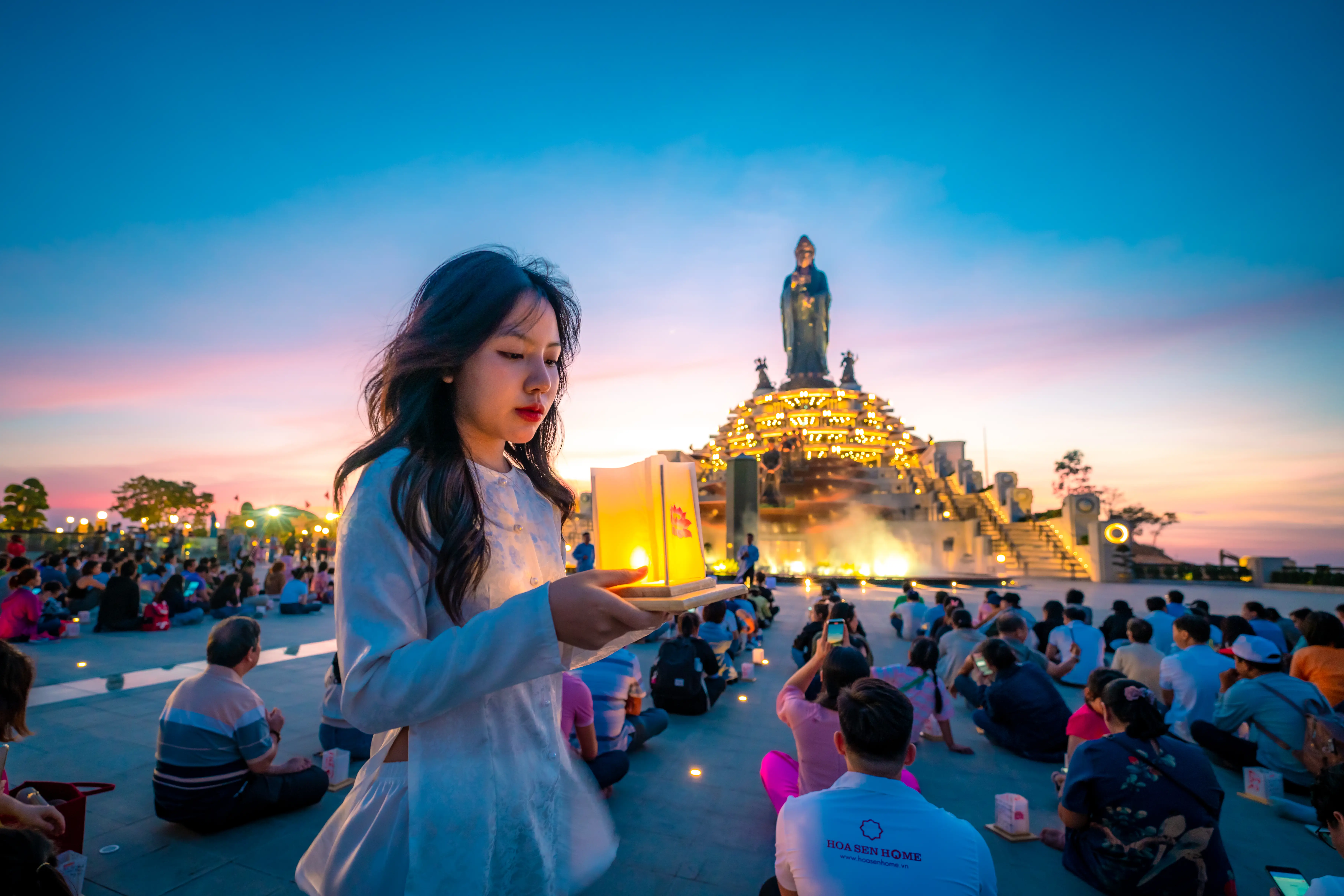 Lễ Vía Quán thế Âm Bồ Tát thành đạo